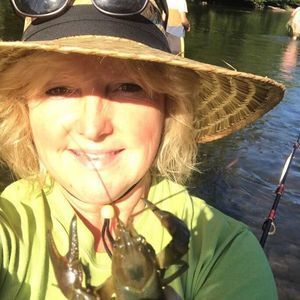 Meet your Posher, Lara